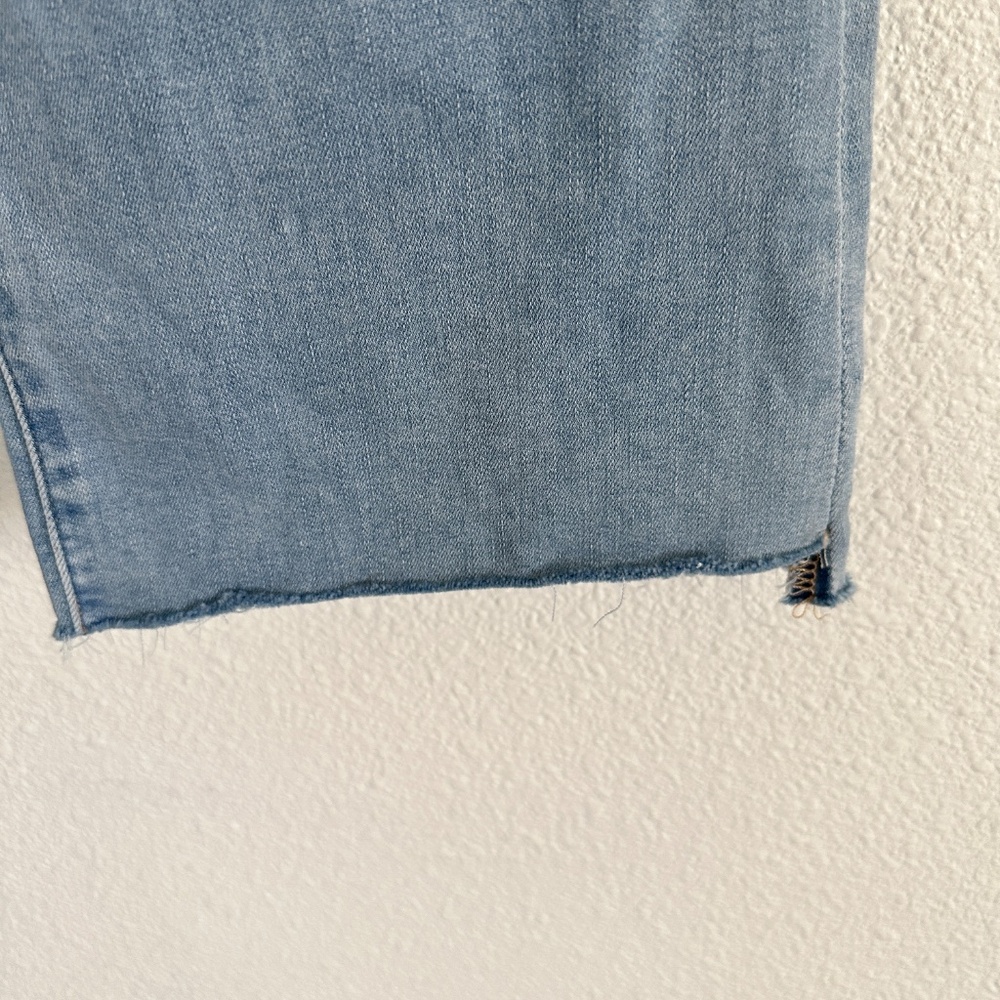 Express Cropped Flare High Rise Jeans 12/R - Picture 6 of 13